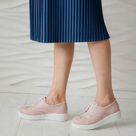 Brogue Shoes Powder
