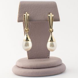 Pearl earrings / Barracuda pearls