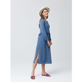 Dress with ruffles